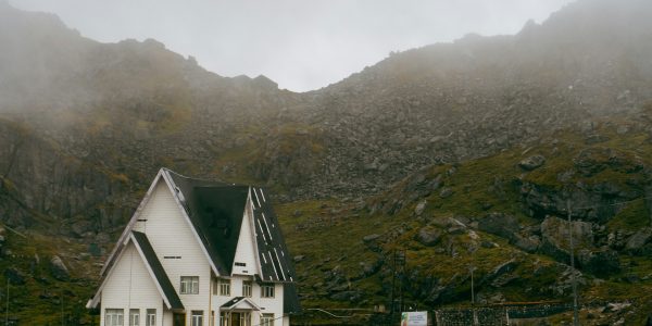 aakash-goel-76esIK3zCe0-unsplash